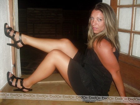 grosse salope a la chatte poilue
